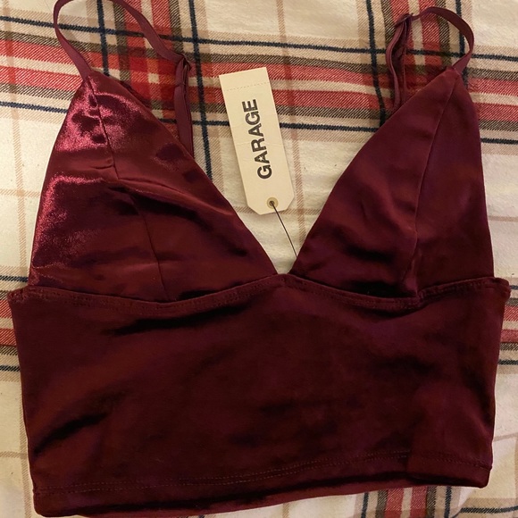 Top - Picture 2 of 4